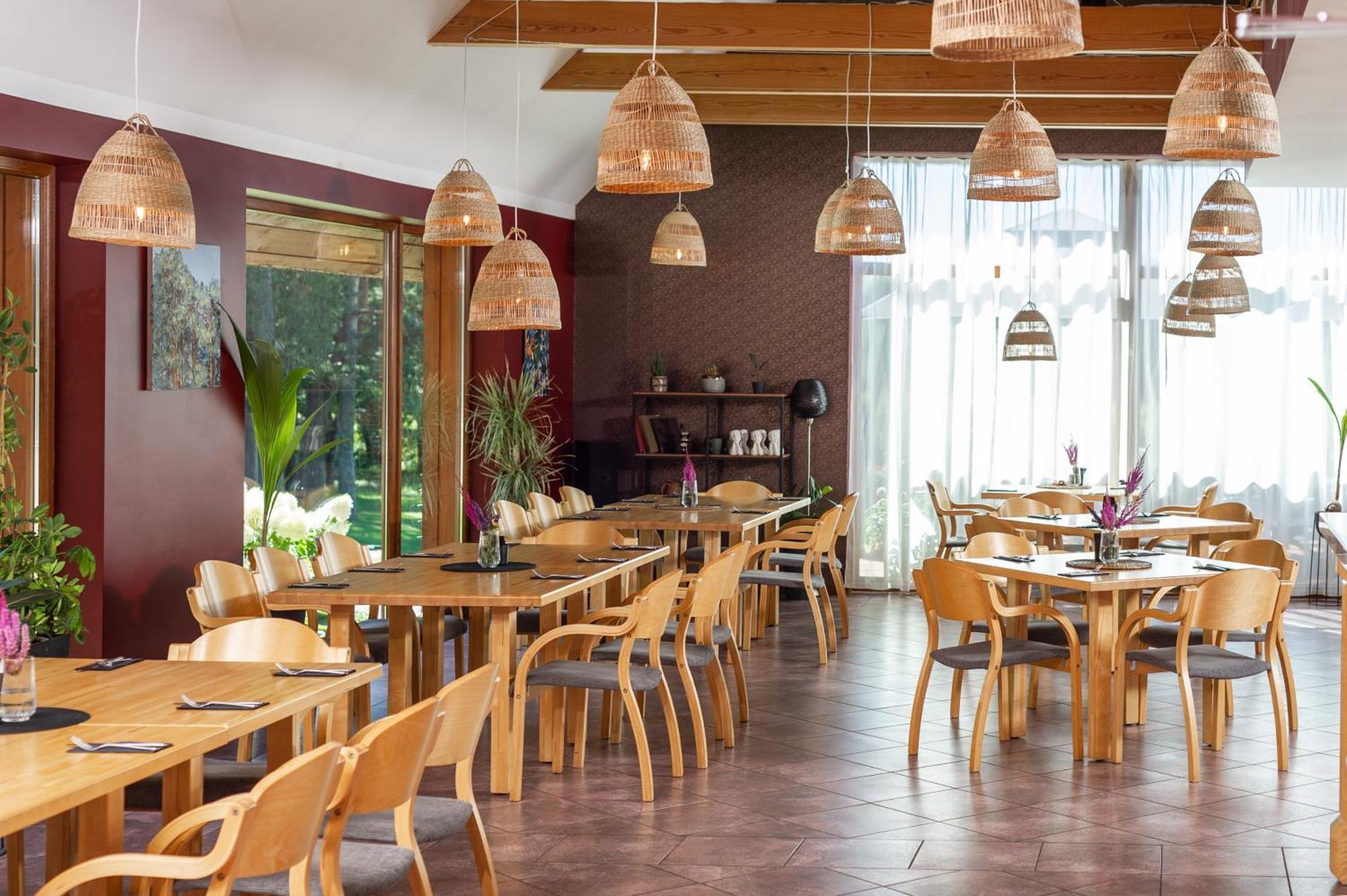 Abzali Hotel And Restaurant With Self Check-In Ādaži エクステリア 写真
