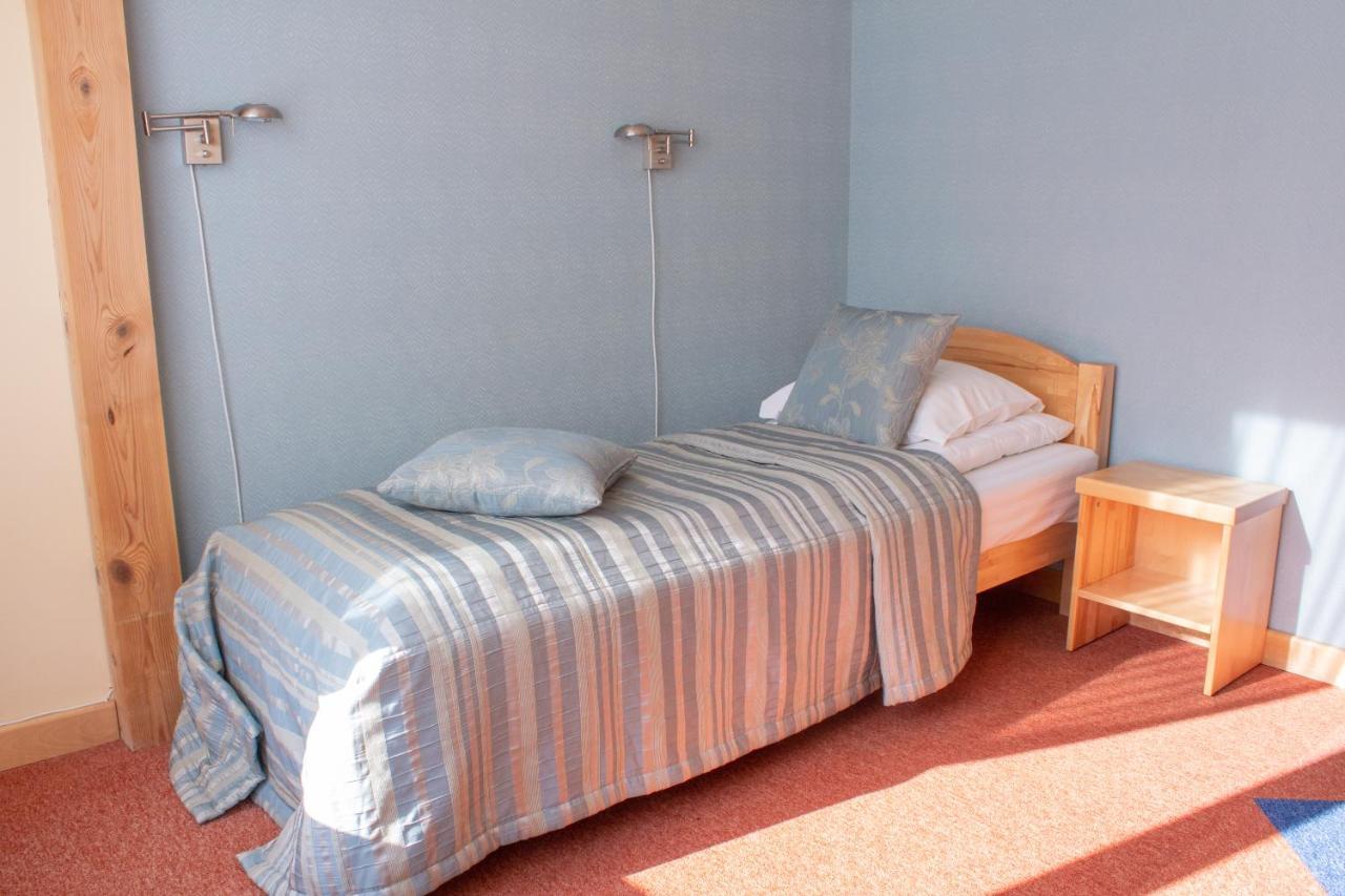 Abzali Hotel And Restaurant With Self Check-In Ādaži エクステリア 写真