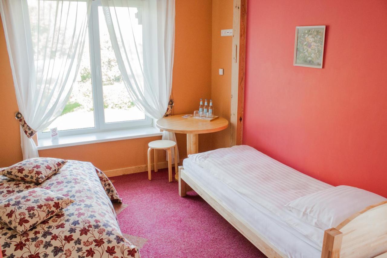 Abzali Hotel And Restaurant With Self Check-In Ādaži エクステリア 写真